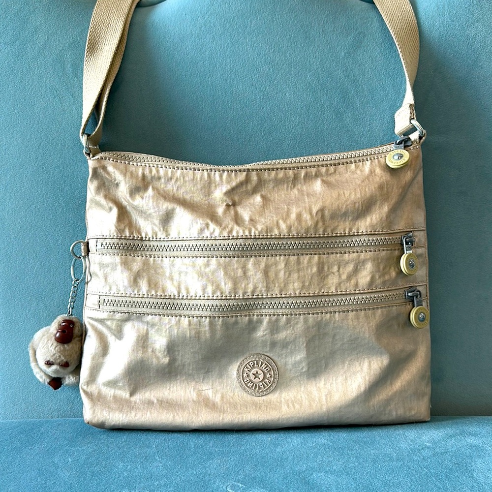 Kipling Adjustable crossbody strap